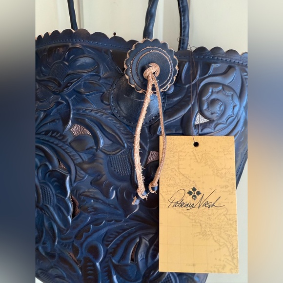 New Adeline Elegant Navy Blue & Silver Embossed Tote Bag Beautiful with Tassel - Picture 3 of 12